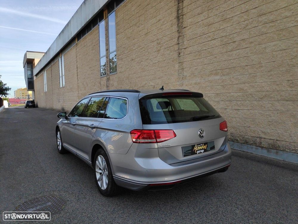 VW Passat Variant 1.6 TDI Confortline DSG - 8