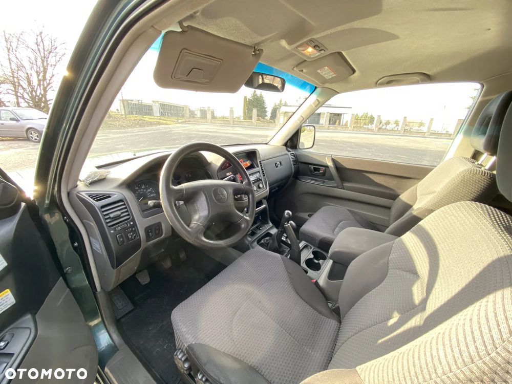 Mitsubishi Pajero 3.2 DI-D Classic - 6