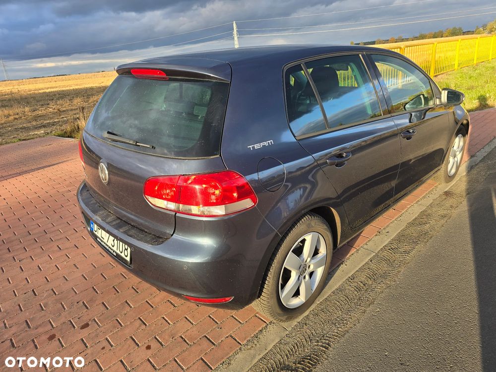 Volkswagen Golf 1.2 TSI Team - 32