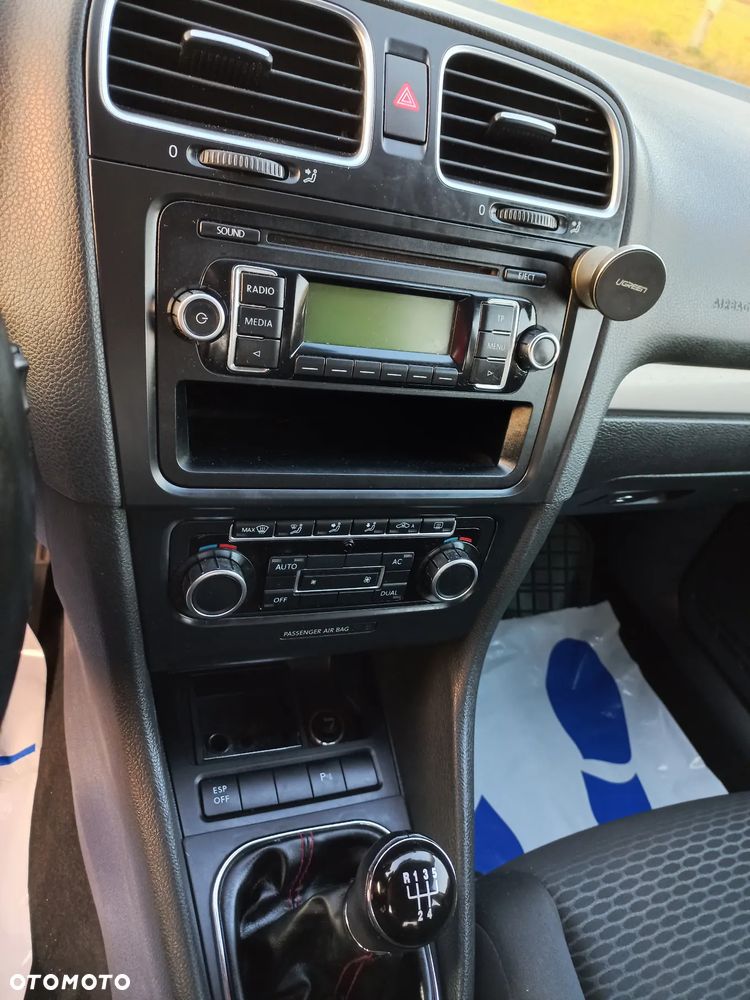 Volkswagen Golf - 16