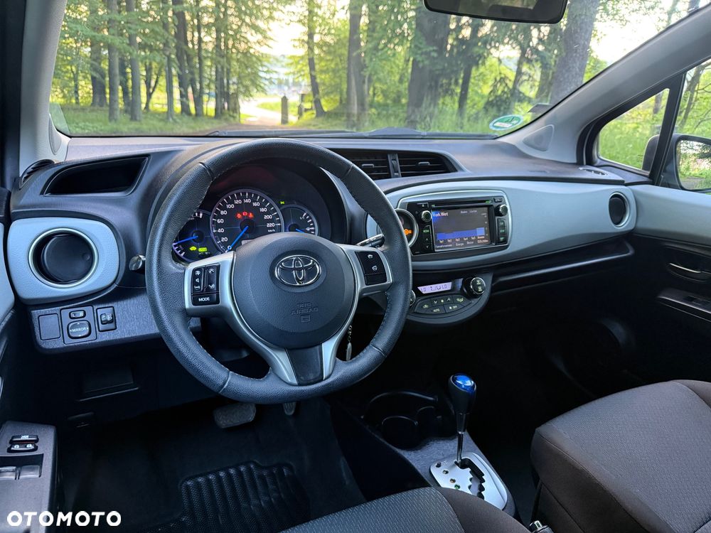 Toyota Yaris 1.5 VVT-i Life - 13