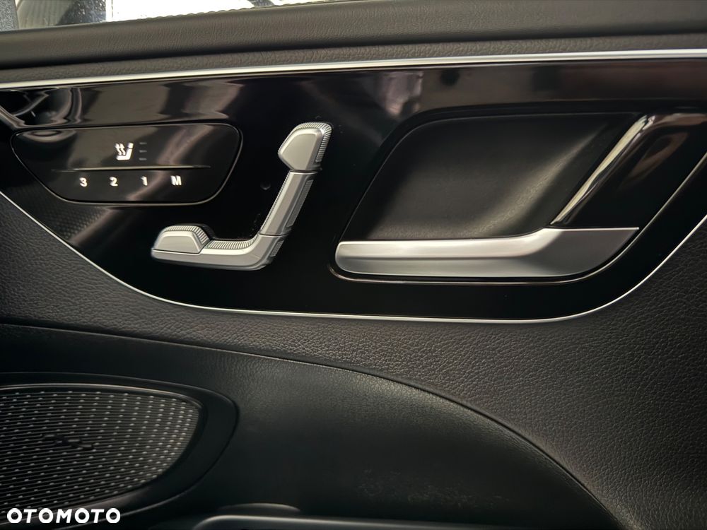 Mercedes-Benz Klasa C 300 e 9G-TRONIC Edition AMG Line - 32