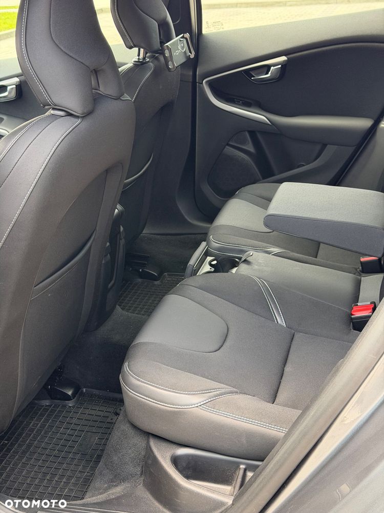 Volvo V40 - 21