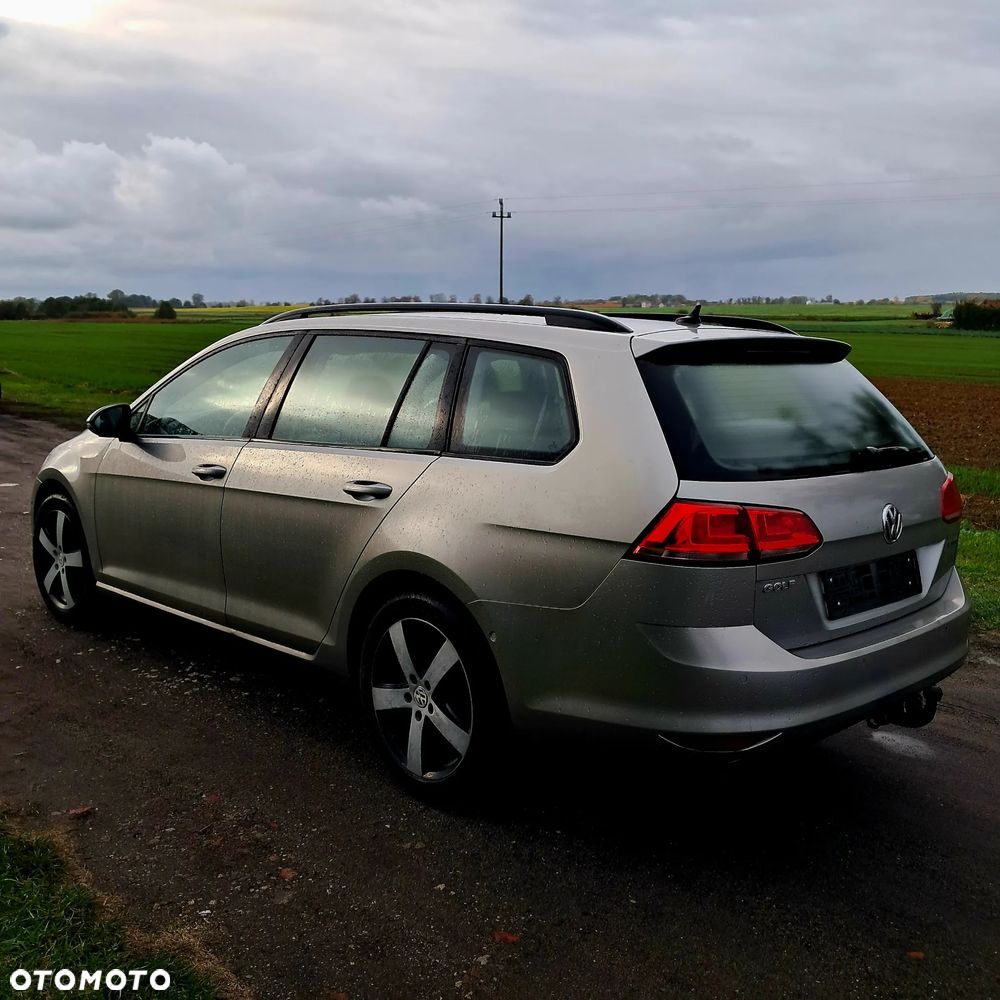Volkswagen Golf - 4