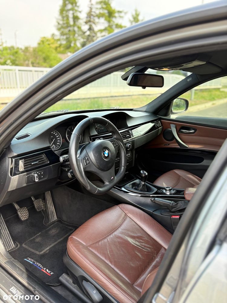 BMW Seria 3 318d - 10