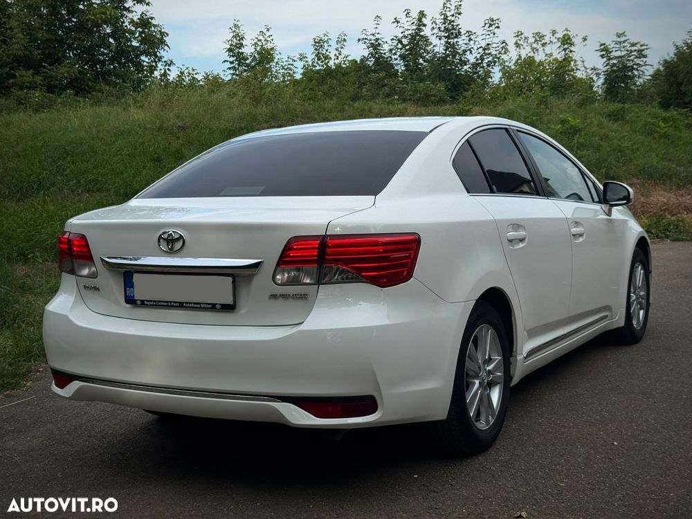 Toyota Avensis - 3