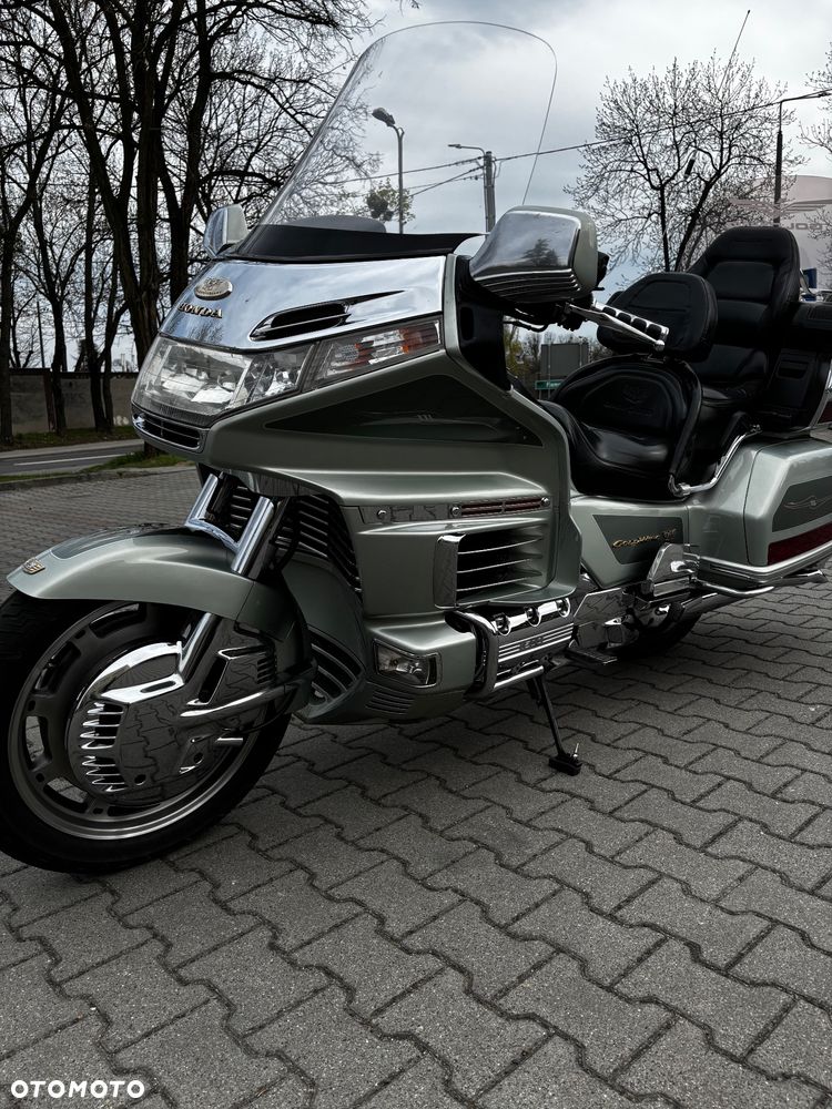 Honda GL - 25