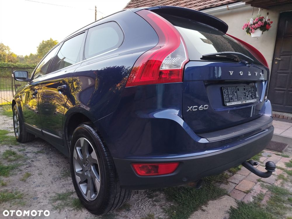 Volvo XC 60 - 4