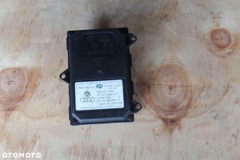 PRZETWORNICA MODUŁ SKRĘTU AUDI VW 8U0941329 2014