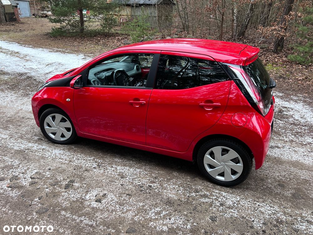 Toyota Aygo x-play - 9