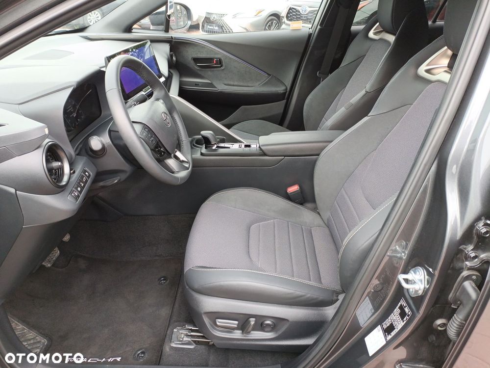 Toyota C-HR - 10