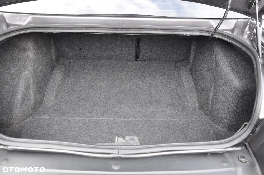 Dodge Challenger - 27