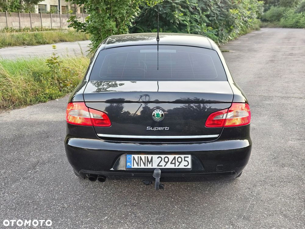 Skoda Superb 2.0 TDI Elegance DSG - 3