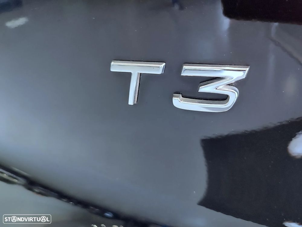 Volvo XC 40 1.5 T3 Momentum Plus Geartronic - 31