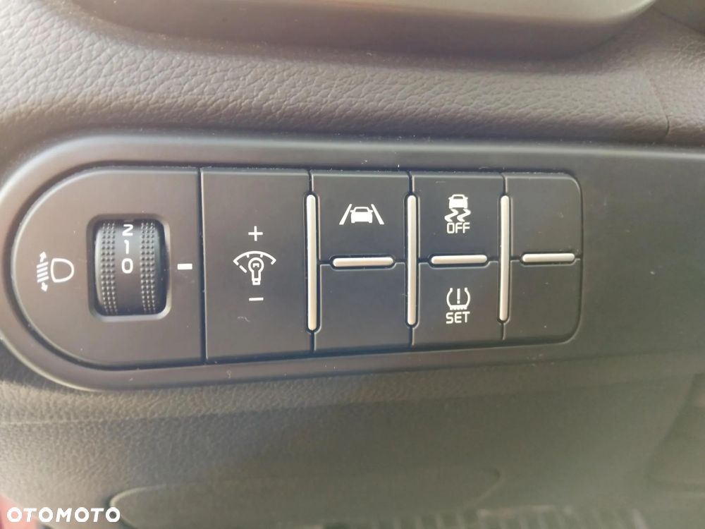 Kia XCeed 1.5 T-GDI M DCT - 18