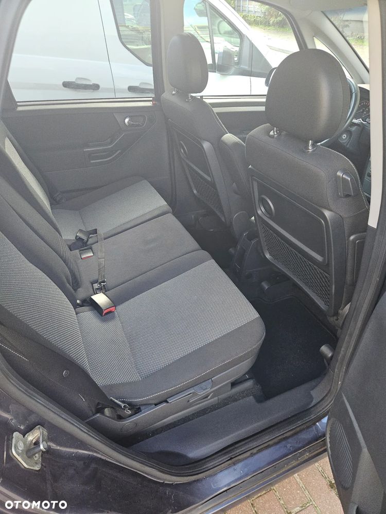 Opel Meriva 1.6 Cosmo - 14