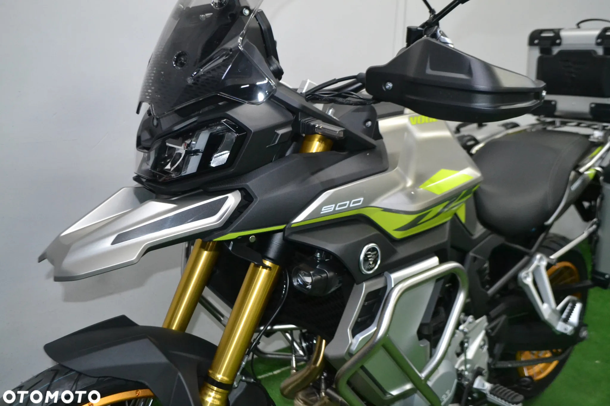 VOGE 900DSX - 13