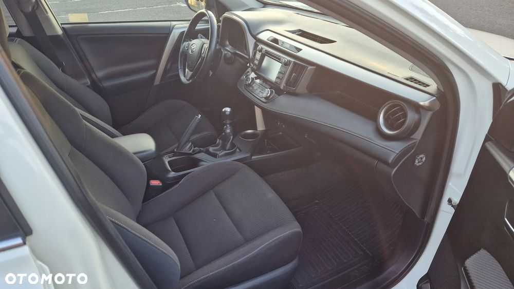 Toyota RAV4 2.0 D-4D Premium - 7