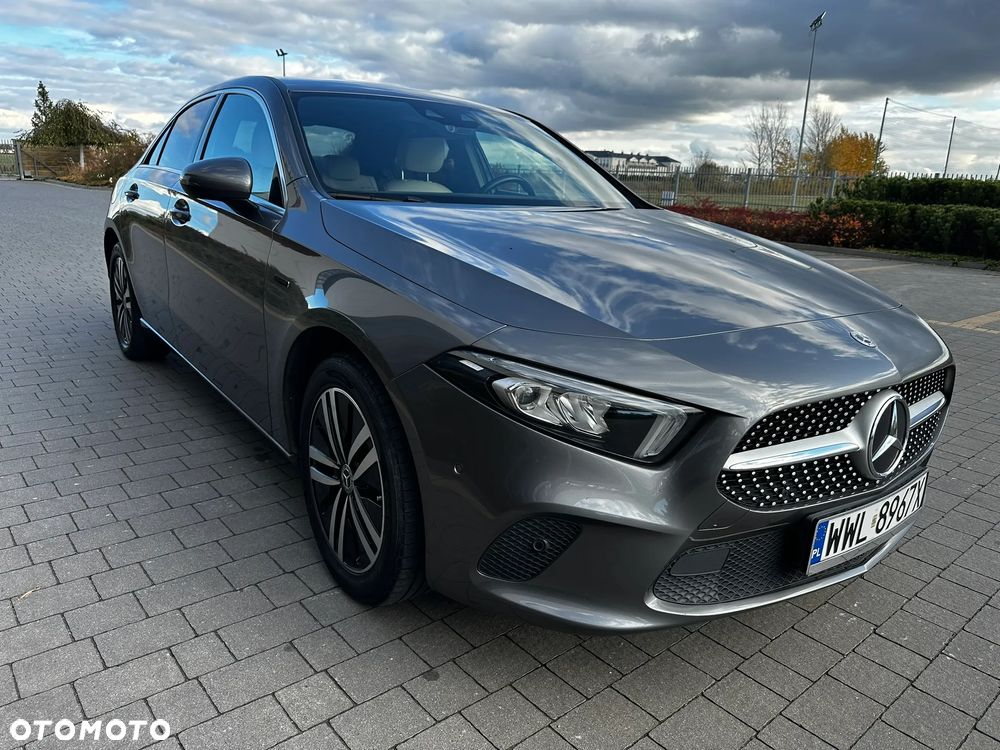 Mercedes-Benz Klasa A 250 Style 7G-DCT - 2