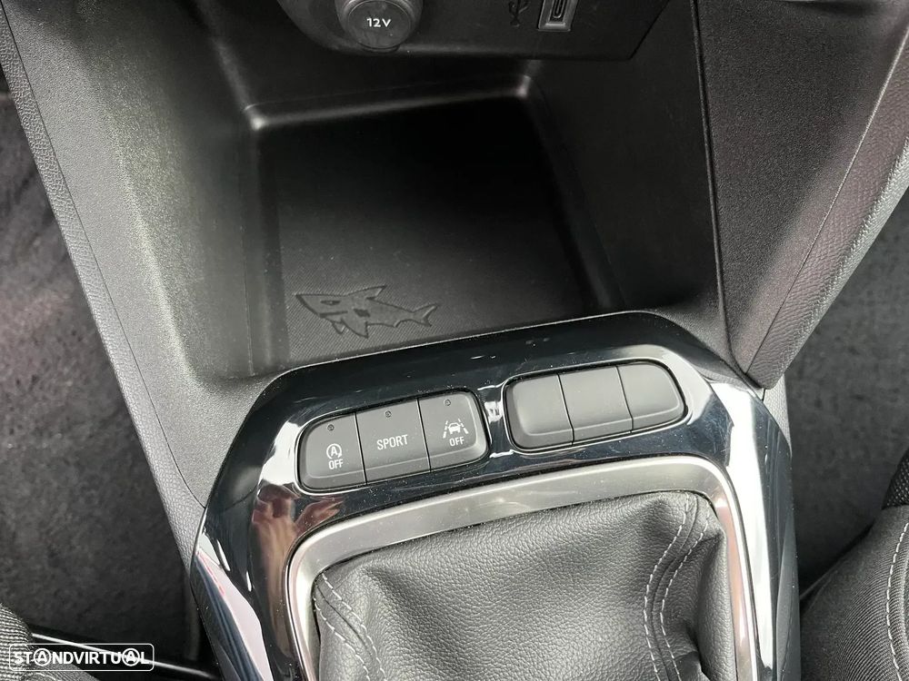 Opel Corsa 1.2 T GS - 32