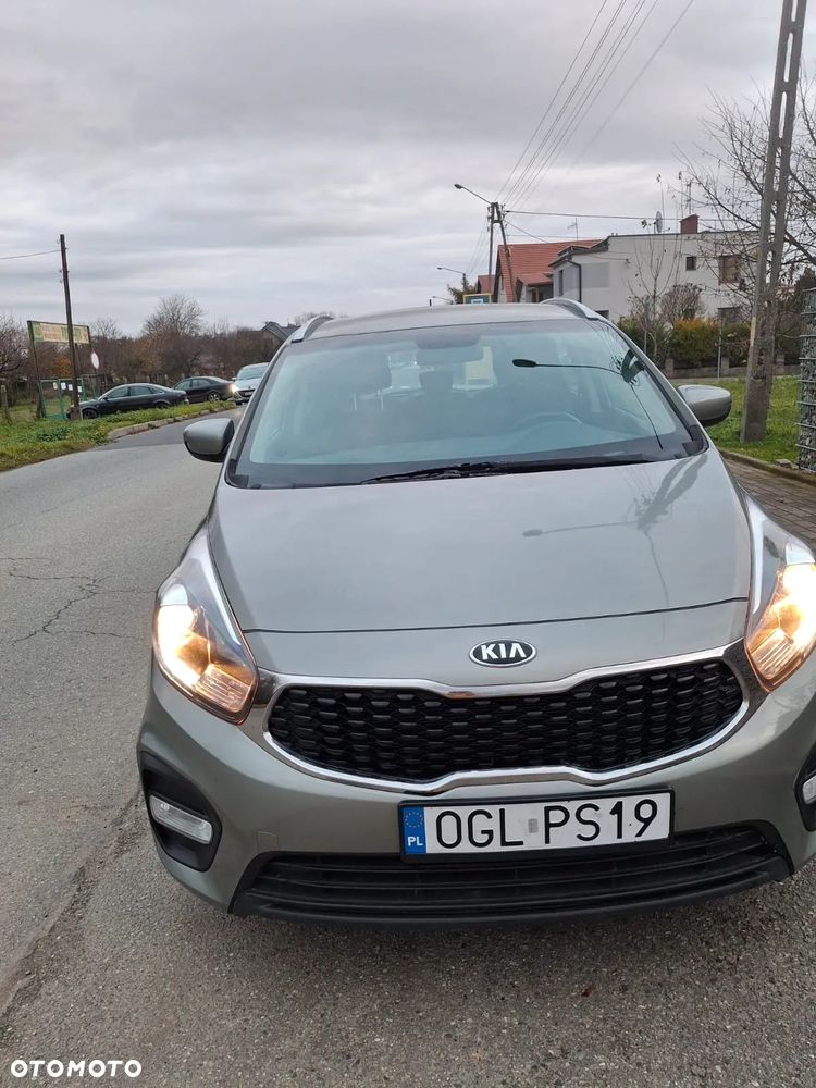 Kia Carens 1.6 GDI Attract - 7