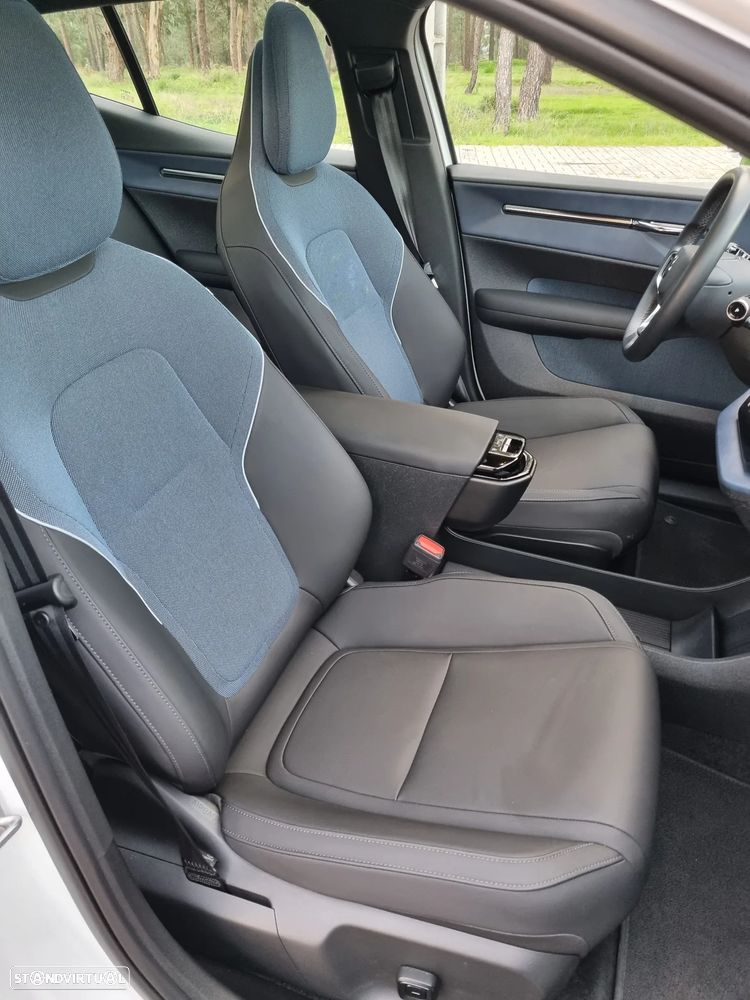 Volvo EX30 69 kWh Twin Motor Ultra - 8