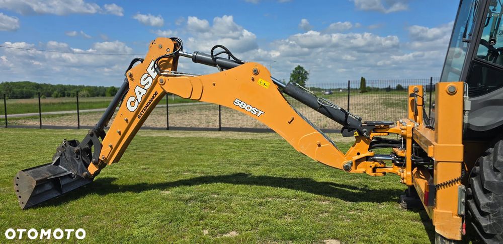 Case 580 ST - 24