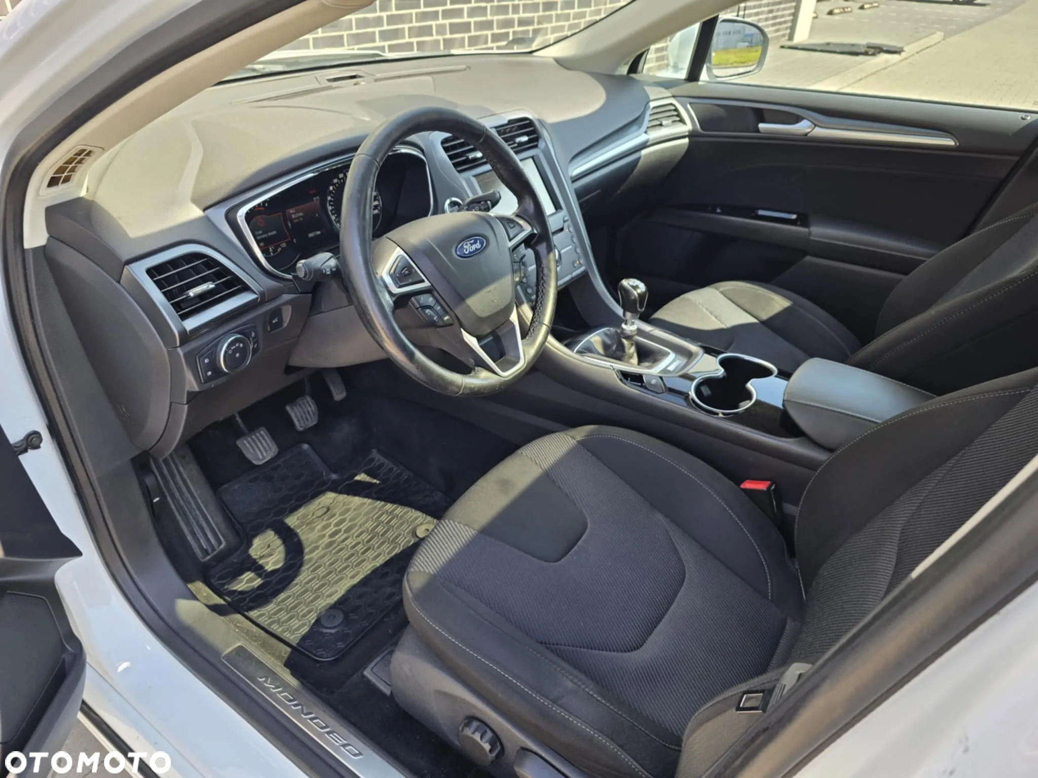 Ford Mondeo 2.0 TDCi Start-Stopp Titanium - 19