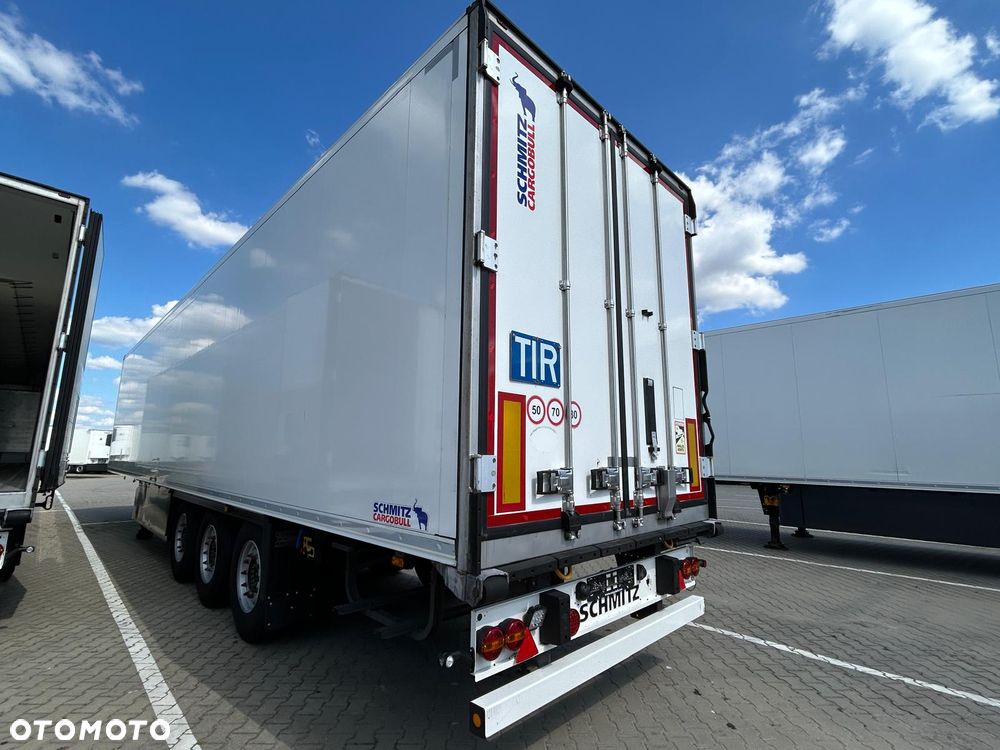 Schmitz Cargobull ThermoKing SLXi300; DOST; Uchwyty promowe, Paleciara - 12