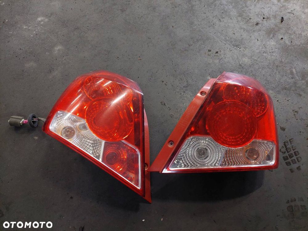 ZDERZAK TYŁ CHEVROLET AVEO I 54U HB 5D - 2