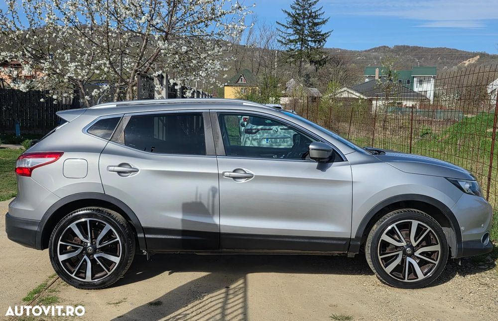 Nissan Qashqai 1.5 DCI Start/Stop Tekna - 8