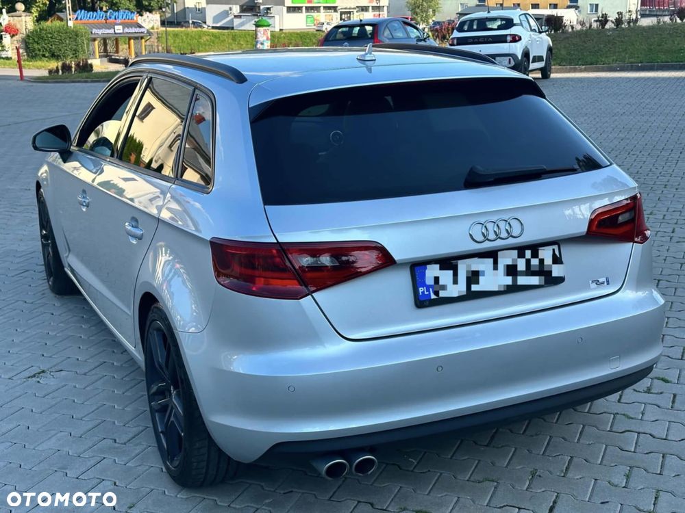 Audi A3 Sportback 2.0 TDI S tronic Ambiente - 2