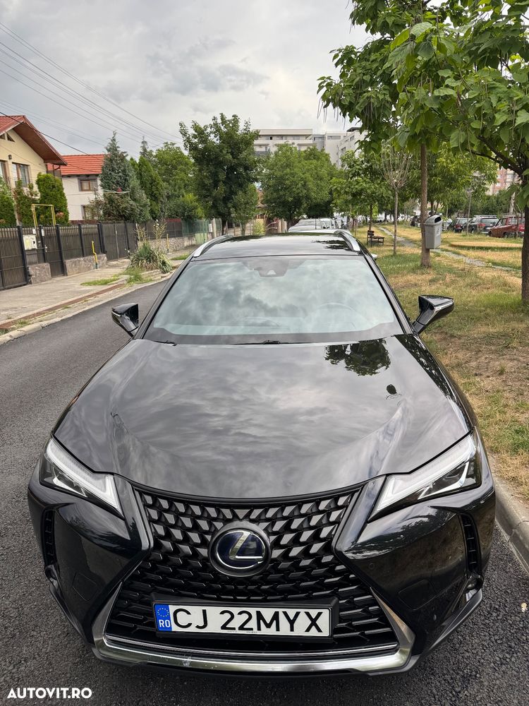 Lexus UX 250h Business Edition - 8
