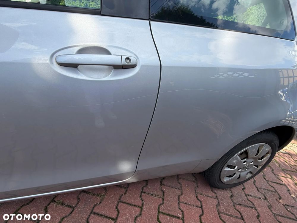 Toyota Yaris - 7