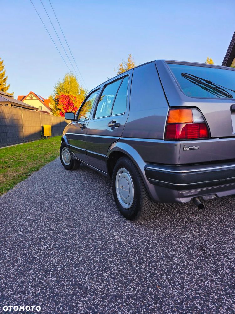 Volkswagen Golf - 4