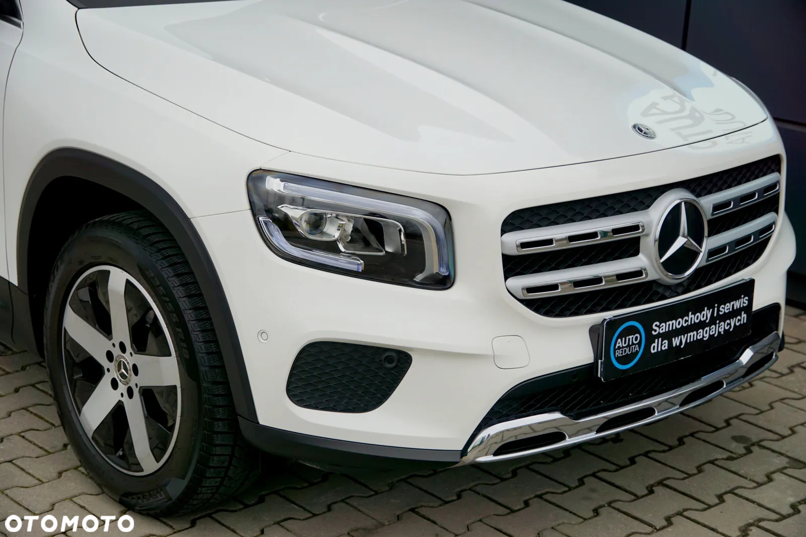 Mercedes-Benz GLB 200 7G-DCT Progressive - 11