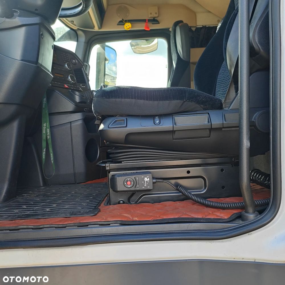 Mercedes-Benz Actros - 6