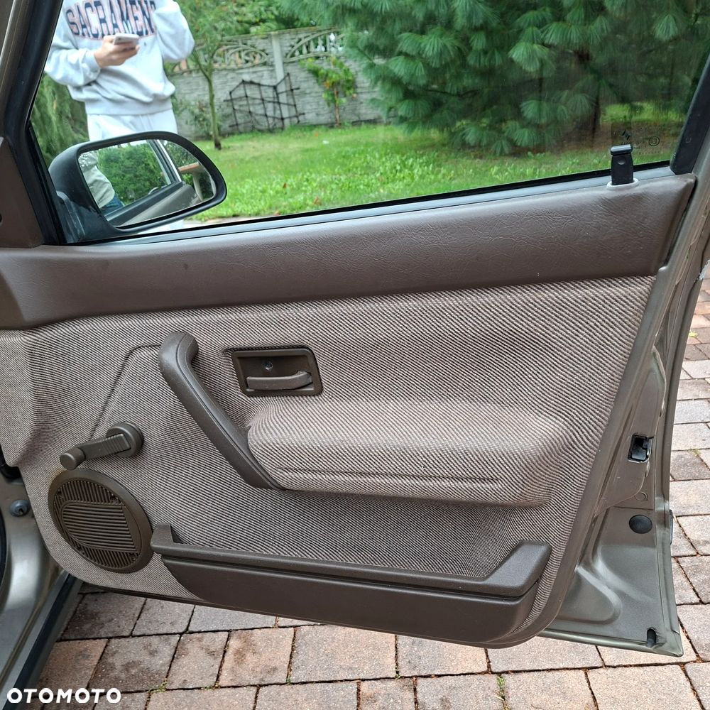 Renault 19 1.8 RN - 8