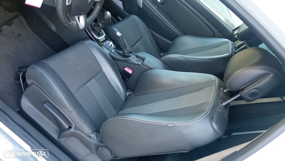 Renault Mégane Coupe 1.5 dCi Bose Edition CO2 Champion - 15