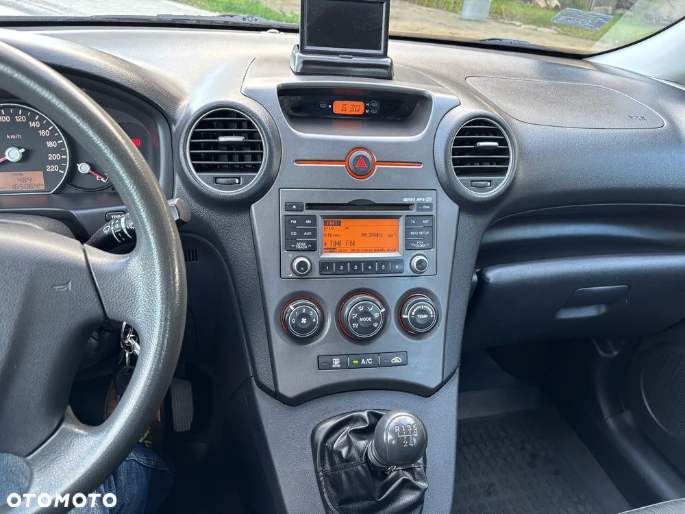 Kia Carens 1.6 Tour - 14