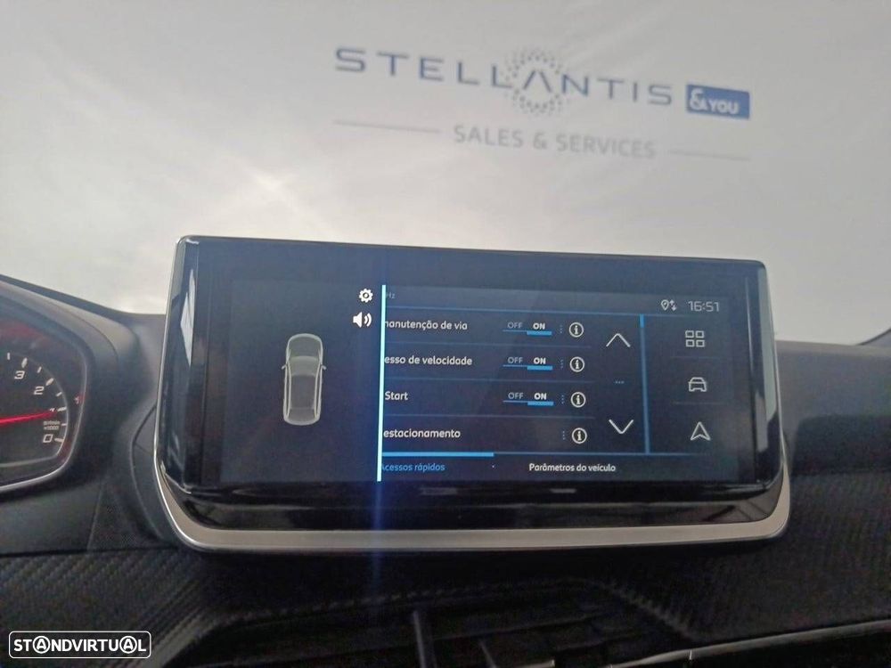 Peugeot 2008 1.2 Style - 24