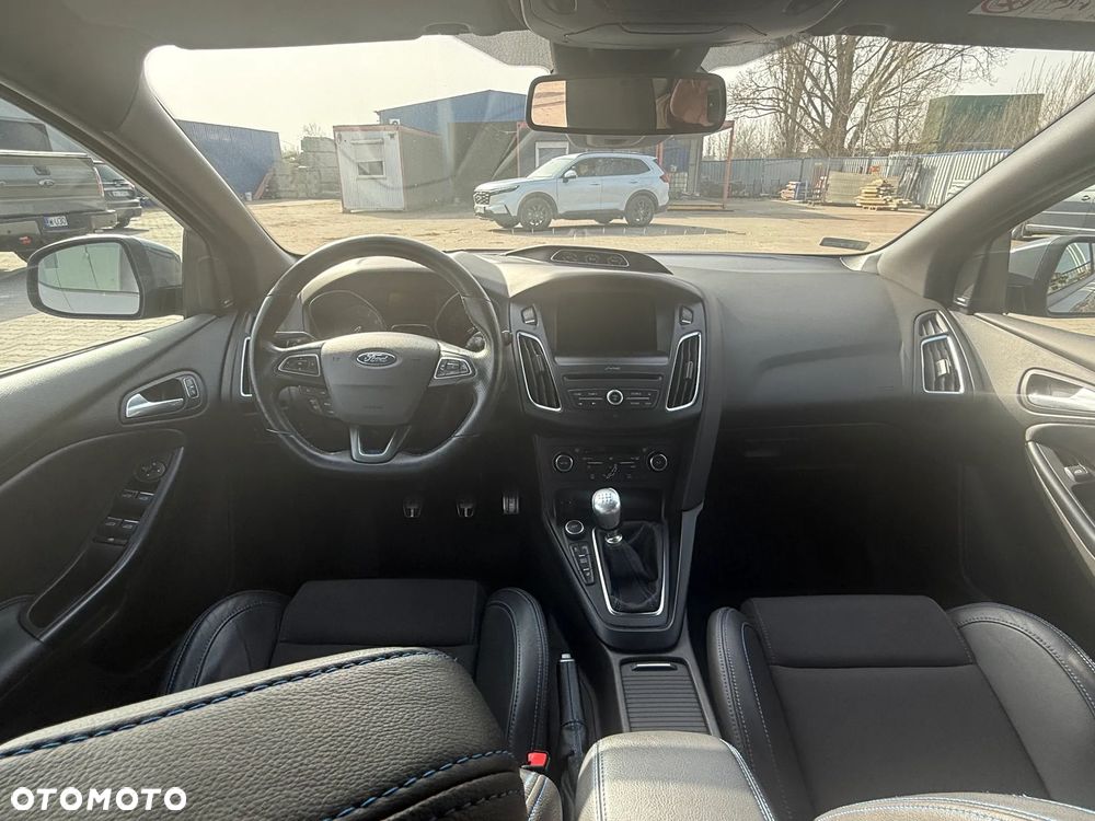 Ford Focus 2.3 EcoBoost RS - 5
