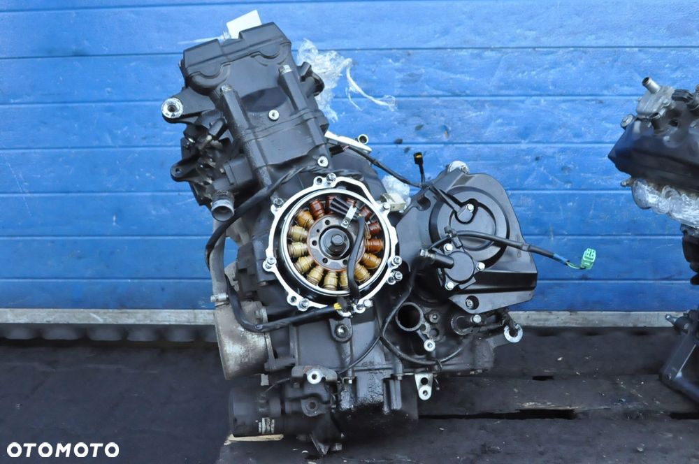 KAWASAKI ZX ZZ-R 1400 SILNIK BENZYNOWY 06-11