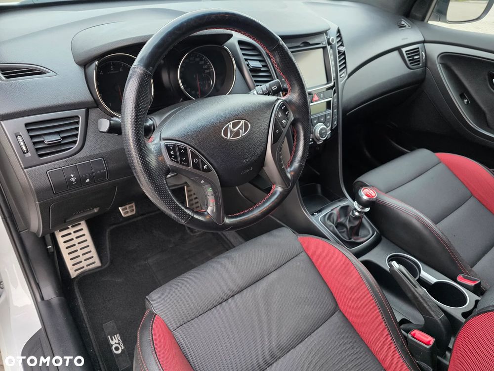 Hyundai i30 1.6 T GDI Turbo - 19