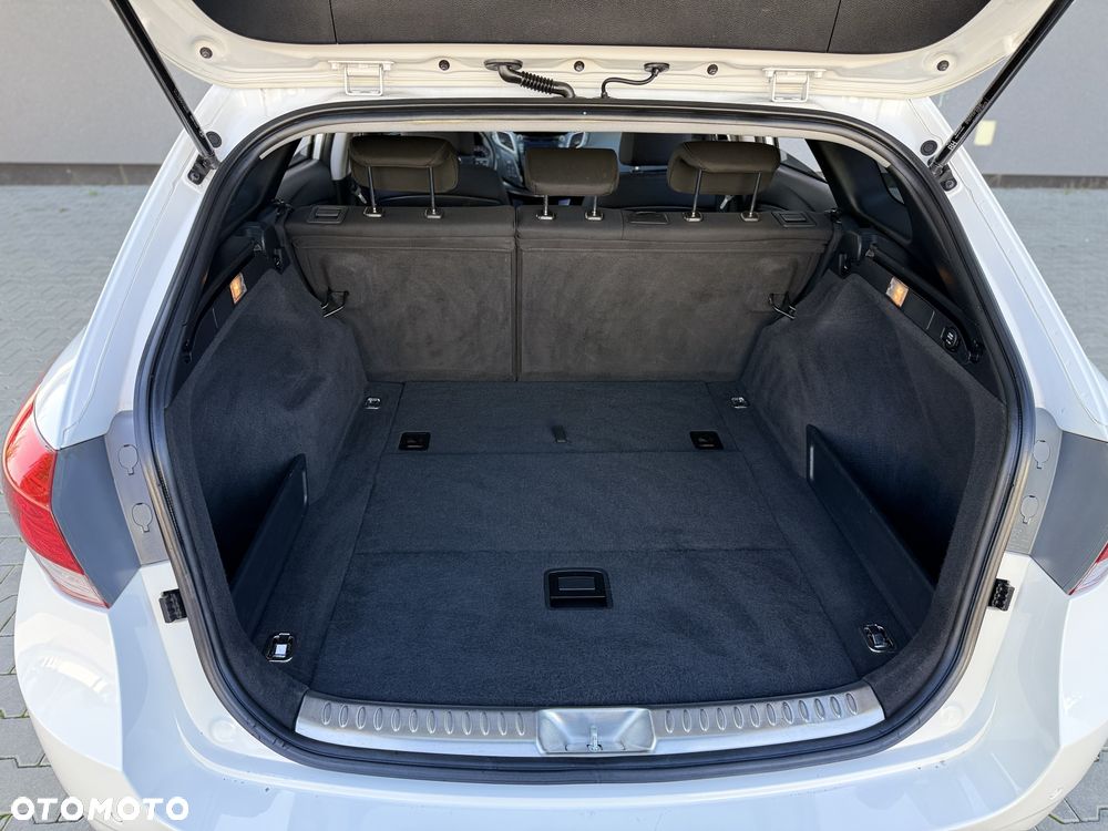 Hyundai i40 Kombi 1.6 Trend - 19