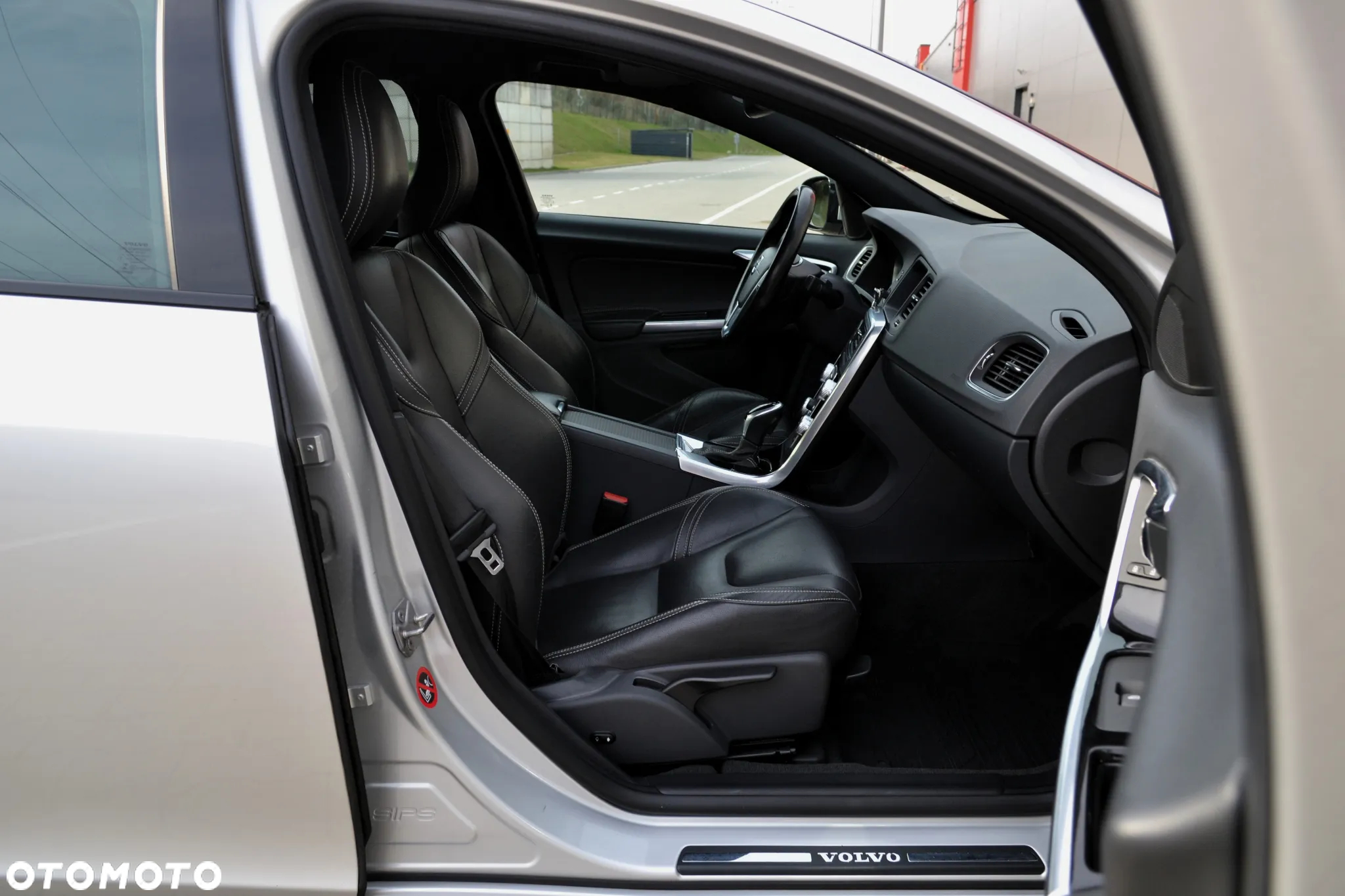 Volvo S60 D3 Drive-E Summum - 11