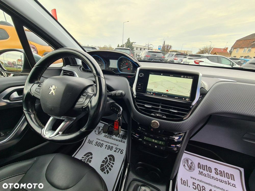 Peugeot 2008 1.2 Pure Tech GPF Allure S&S - 25