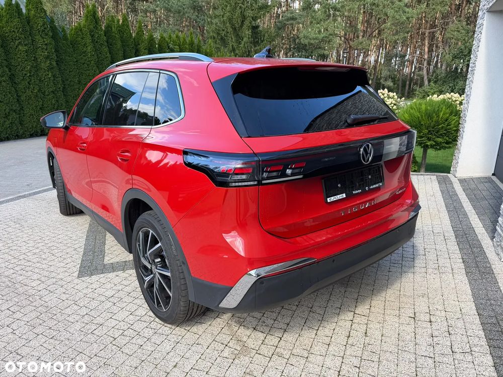 Volkswagen Tiguan - 4