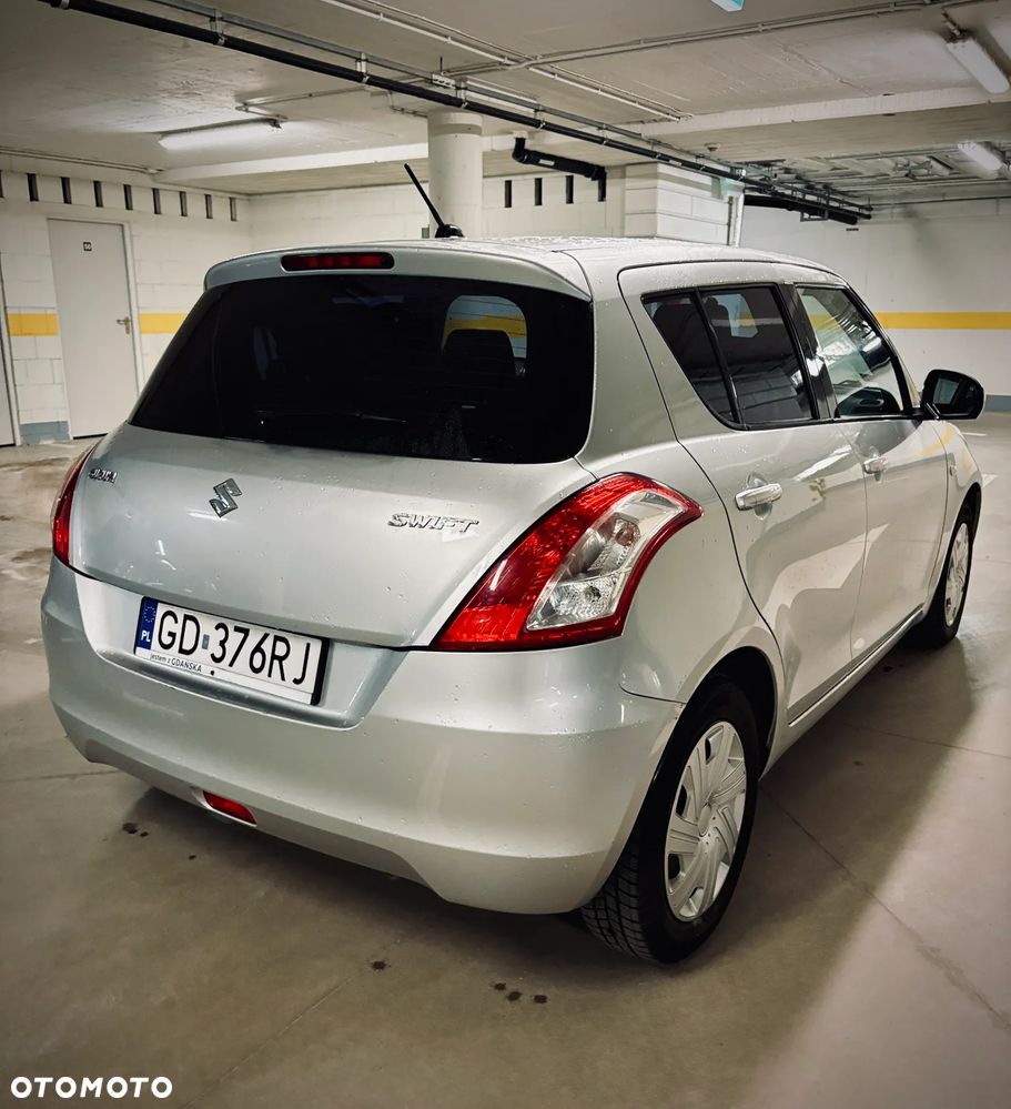 Suzuki Swift - 6