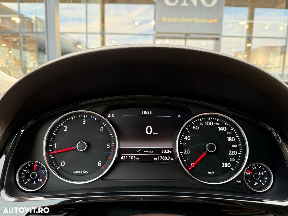 Volkswagen Touareg 3.0 V6 TDI BMT - 12